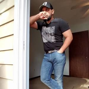 Meet your Posher, Jairo josue